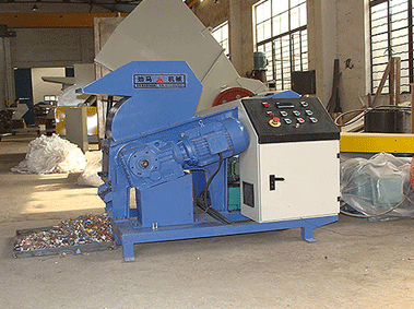 草莓视老版下载地址免费桶粉碎机械