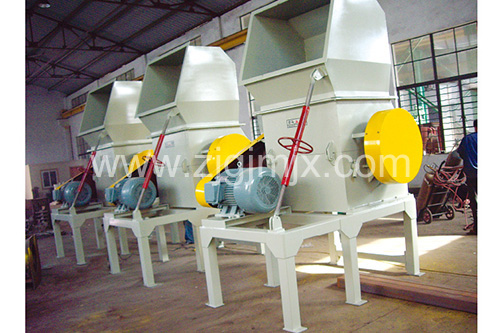 草莓视老版下载地址免费破碎机