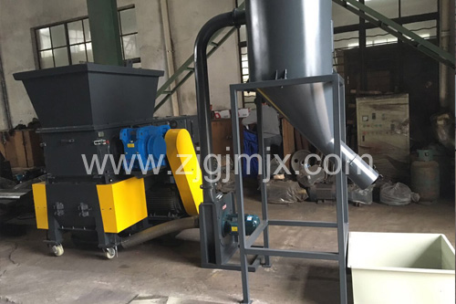 草莓视老版下载地址免费撕碎机