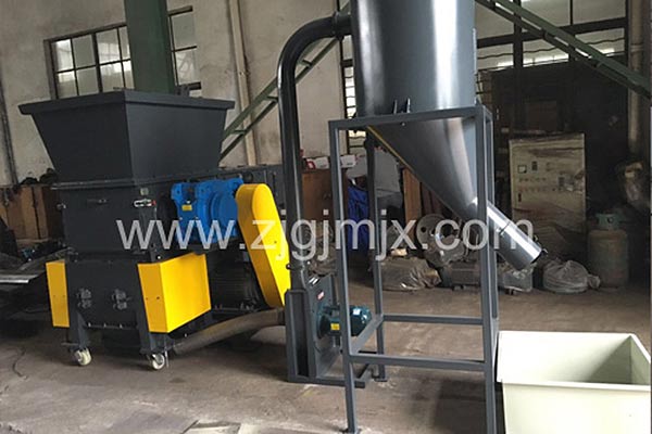 草莓视老版下载地址免费单轴撕碎机